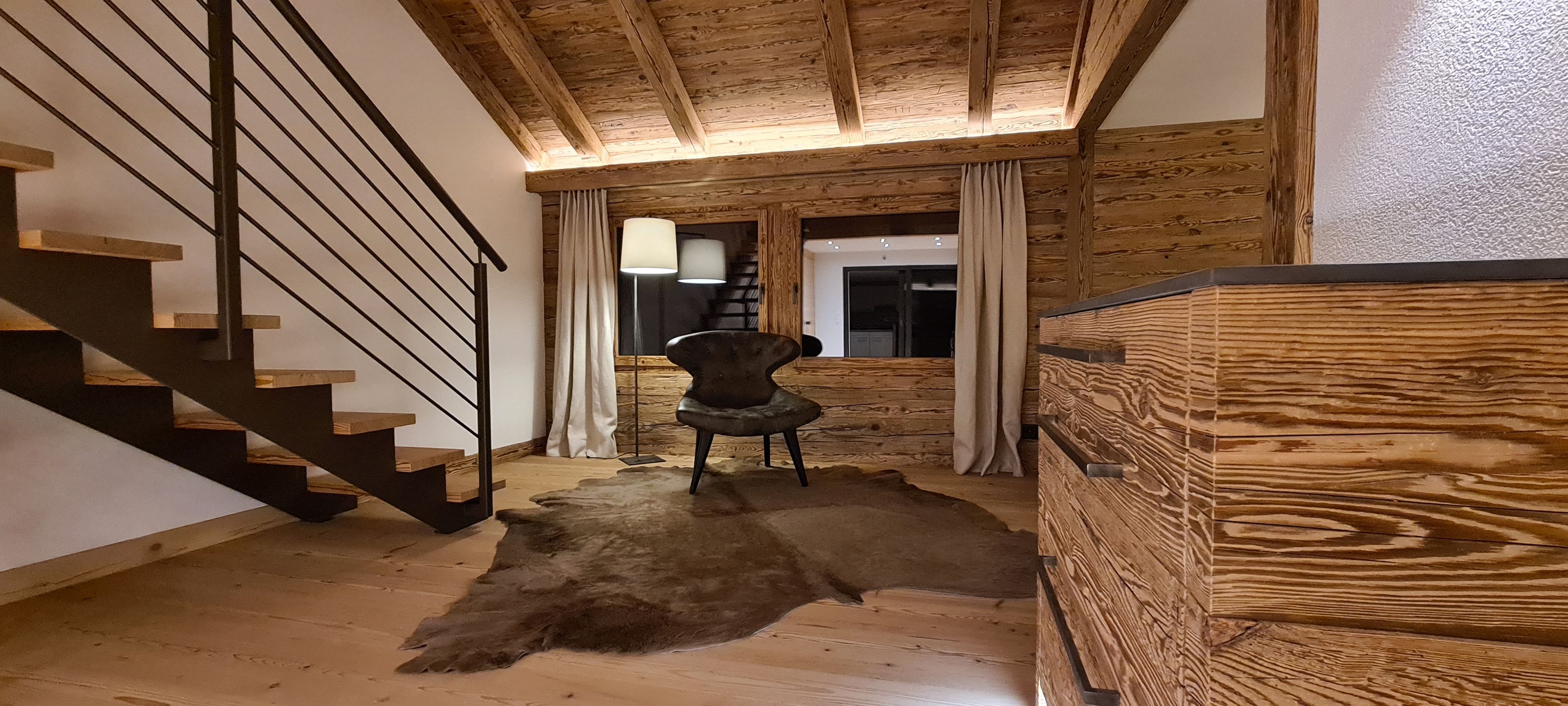 Bilder HolzArt AG Innenausbau, Küchen, Fenster
