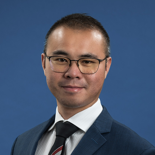 Edward Huang headshot.