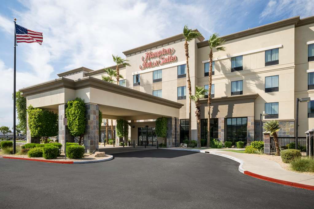 Hampton Inn & Suites Phoenix North/Happy Valley, 2550 West Charlotte ...