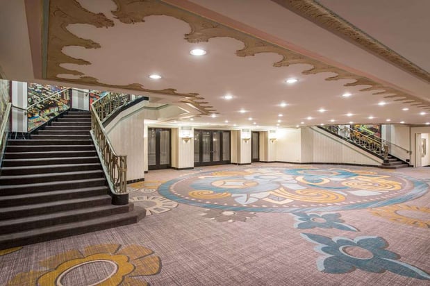 Images Hilton Cincinnati Netherland Plaza
