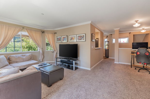 Images Monica Betancur, REALTOR | Compass