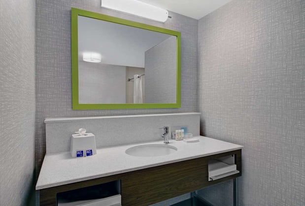 Images Hampton Inn & Suites Syracuse Dewitt