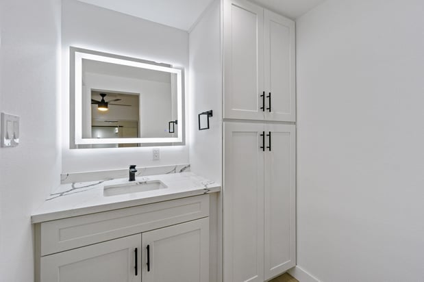 Images Torrance Gateway Apartments