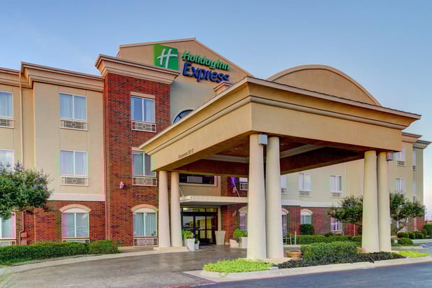 Images Holiday Inn Express & Suites San Angelo by IHG