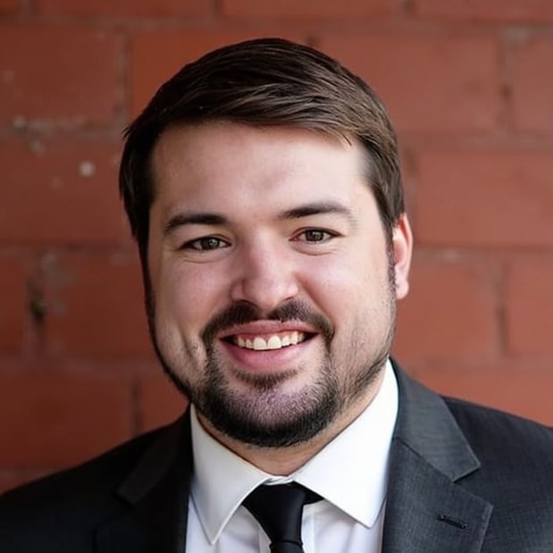 Images Garret Sehn - Mutual Of Omaha