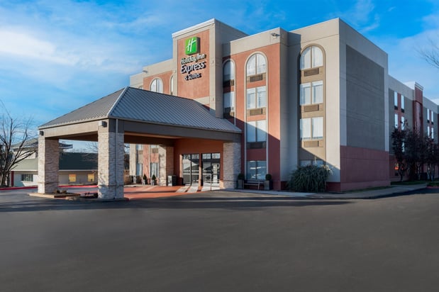 Images Holiday Inn Express & Suites Bentonville by IHG