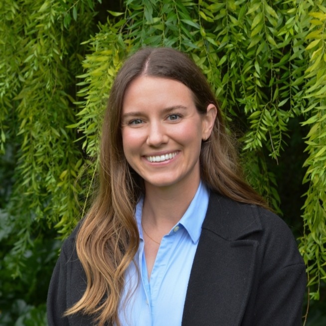 Kelly Strand - Financial Advisor in Walnut Creek, CA 94596 | Merrill