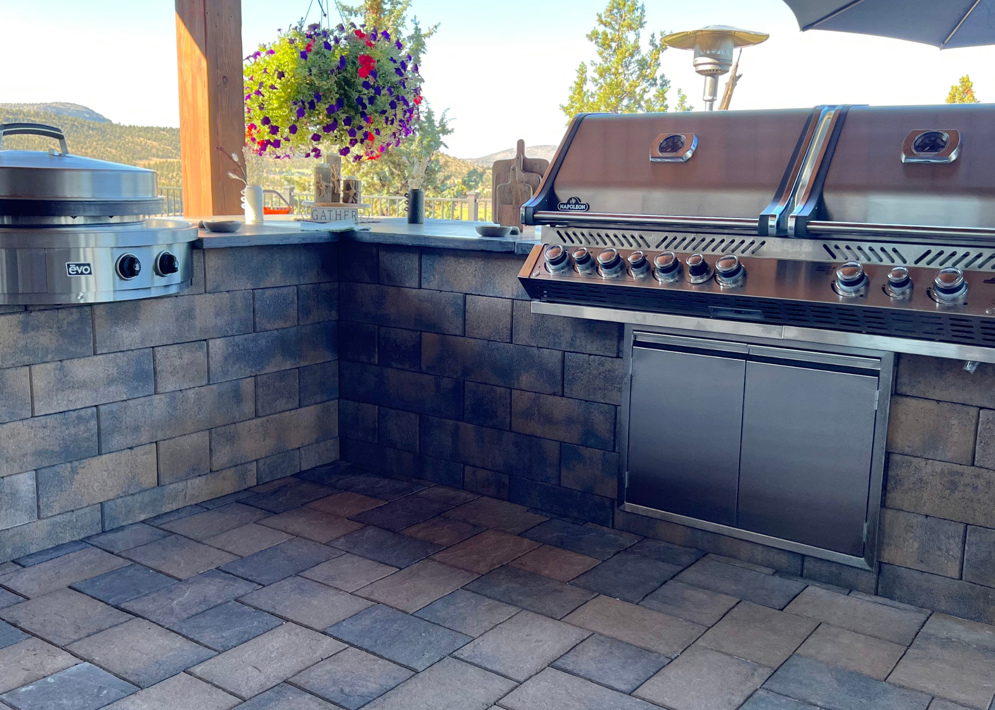 Outdoor kitchen made from Oregon Block pavers