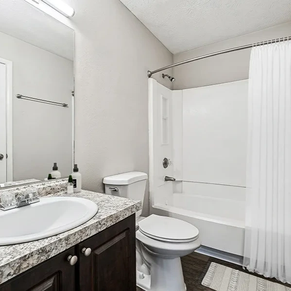 Paramont | Bathroom