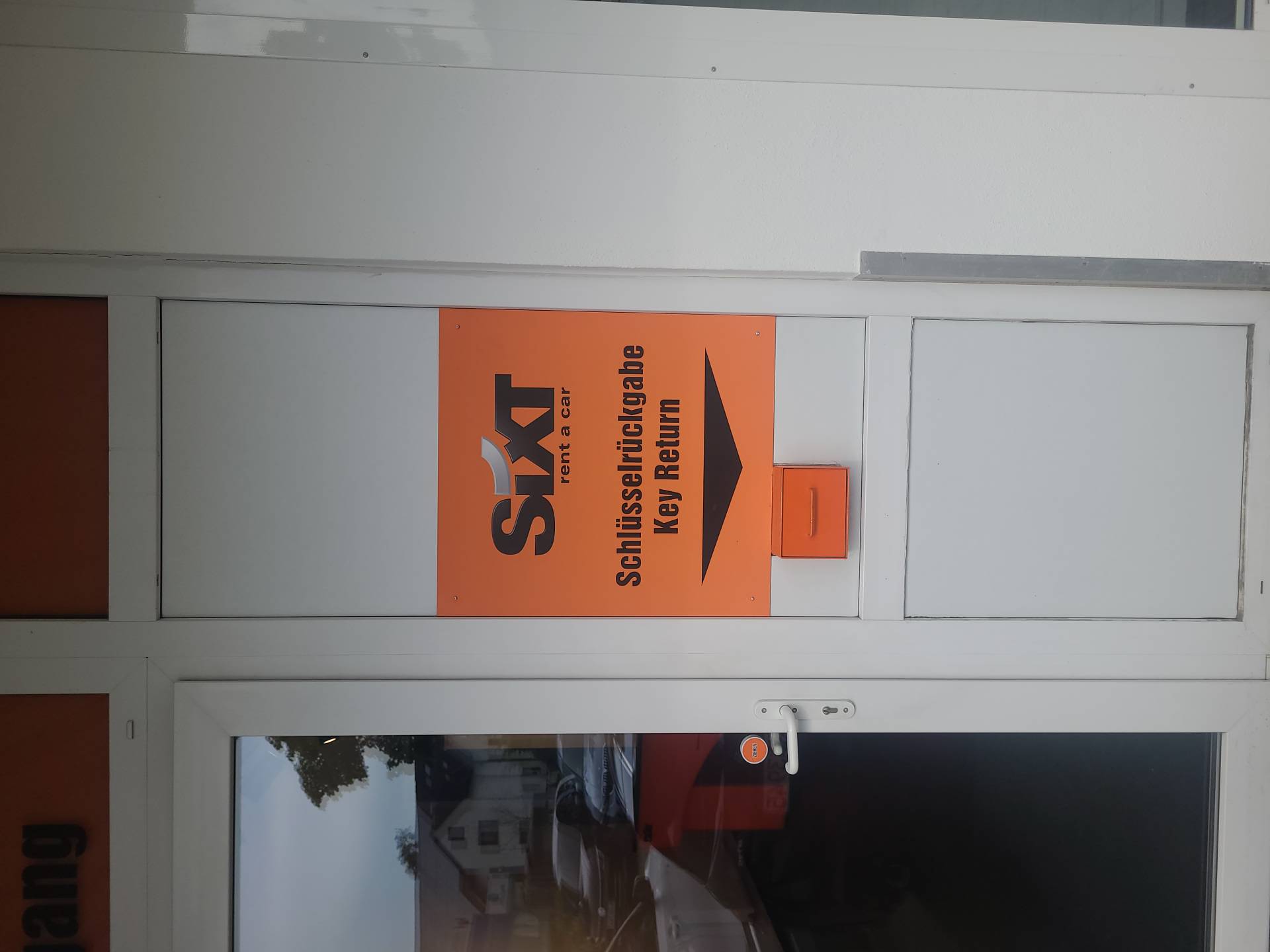 SIXT Autovermietung Weingarten, Hähnlehofstr. 5 in Weingarten
