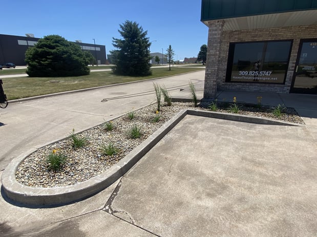 Images Krueger Lawn and Landscape