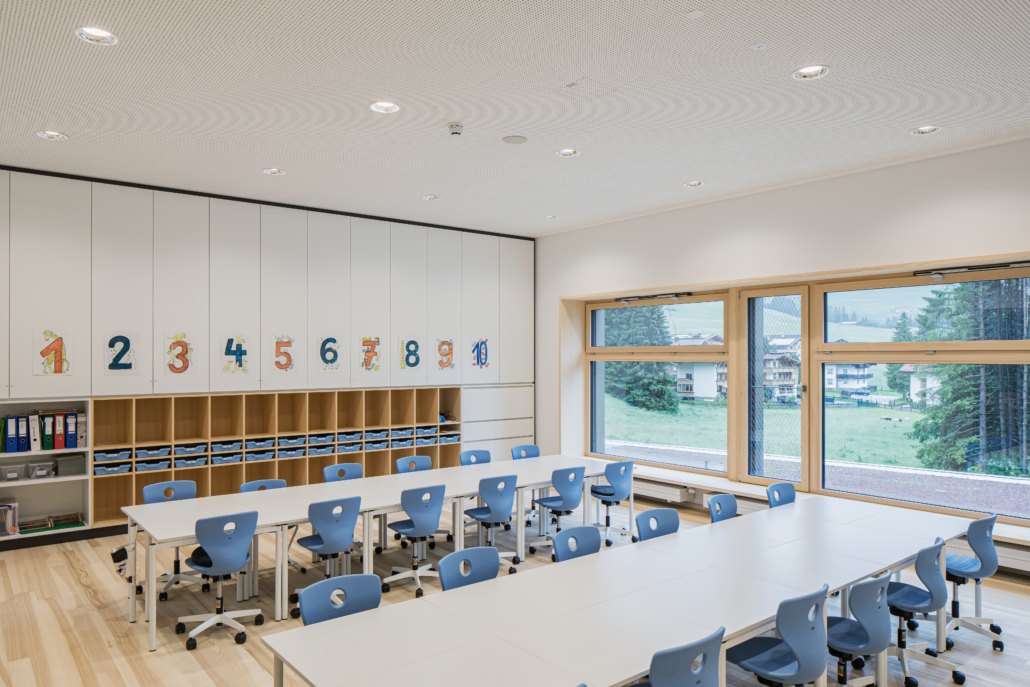 Bild 8 von Piller Schul- u. Objekteinrichtungen GmbH