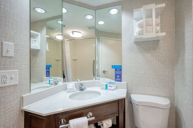 Images Hampton Inn Janesville