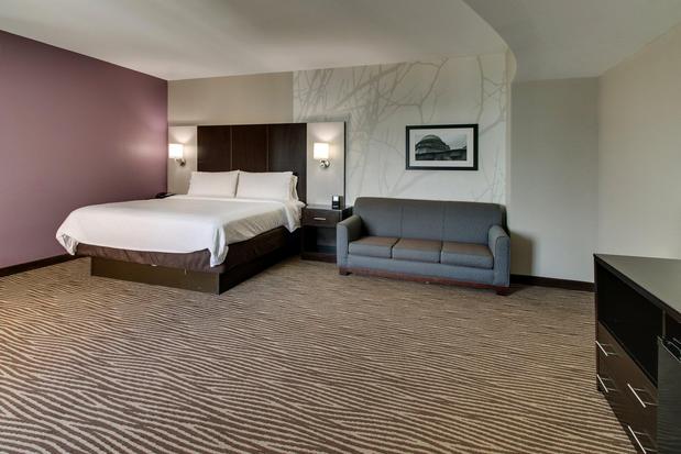 Images Holiday Inn Express Cheektowaga North East by IHG