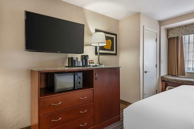 Images Best Western Plus Peak Vista Inn & Suites