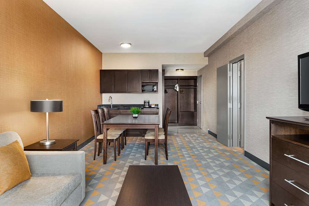Images DoubleTree by Hilton Pointe Claire Montreal Airport West