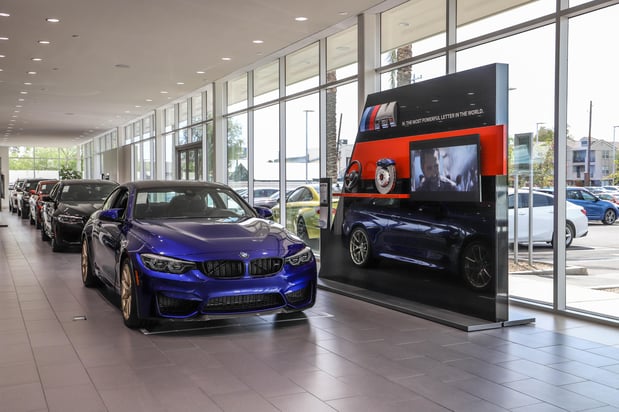 Images Chapman BMW on Camelback