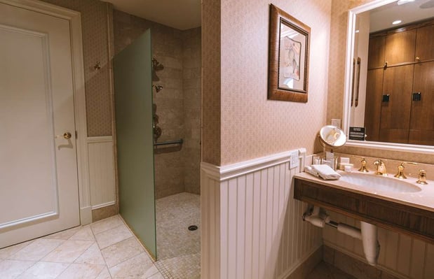 Images Madison Beach Hotel, Curio Collection by Hilton