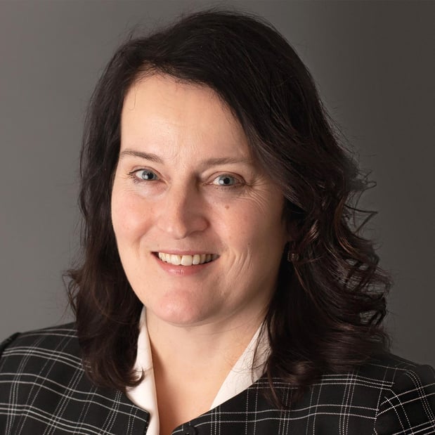 Images Edward Jones - Financial Advisor: Julie Barter Lucas, CFP®|AAMS®