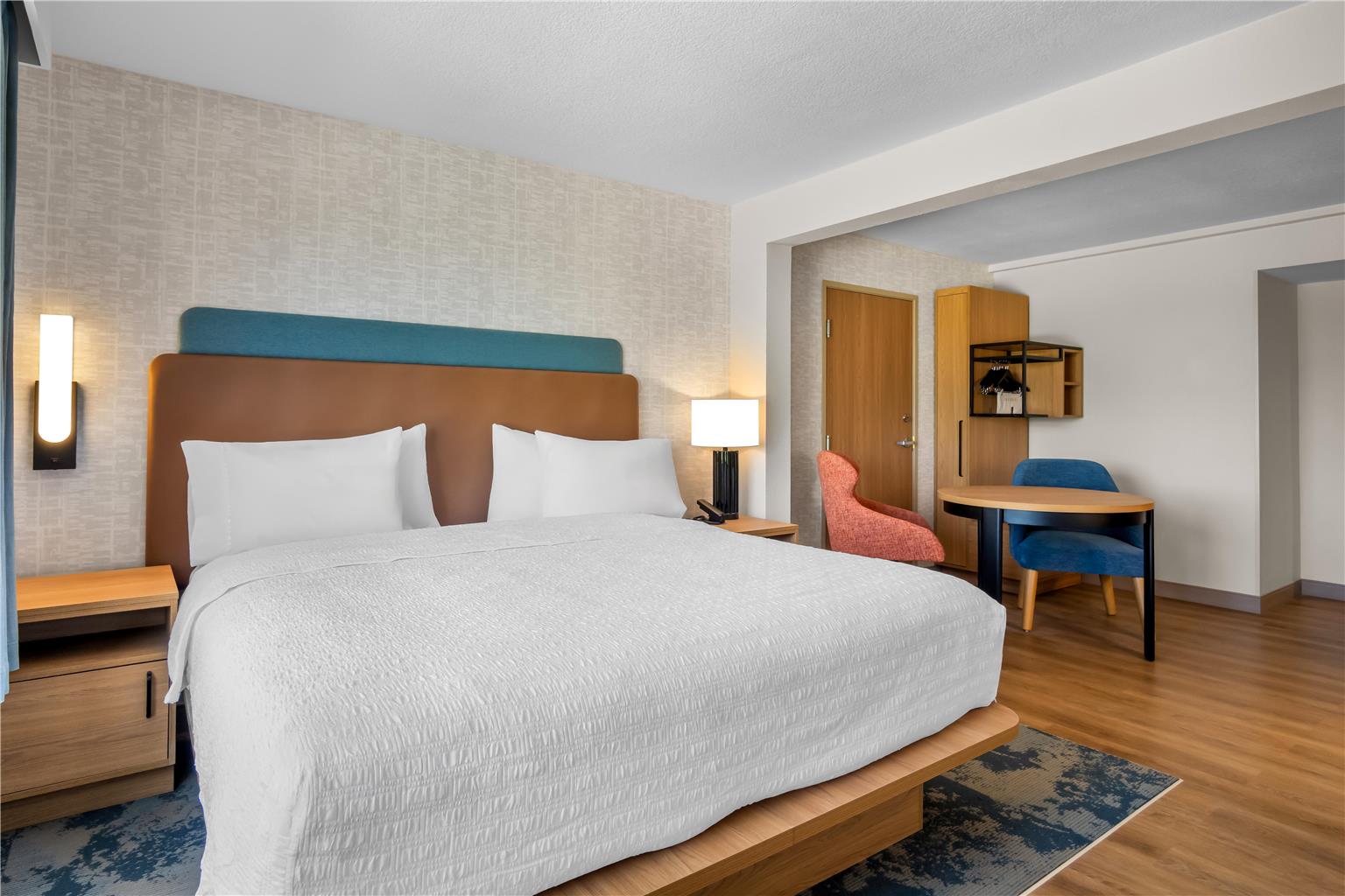 Guest room