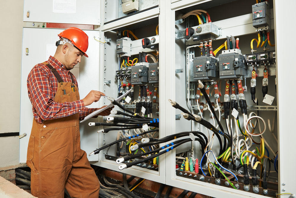 Call now for an electrical service!