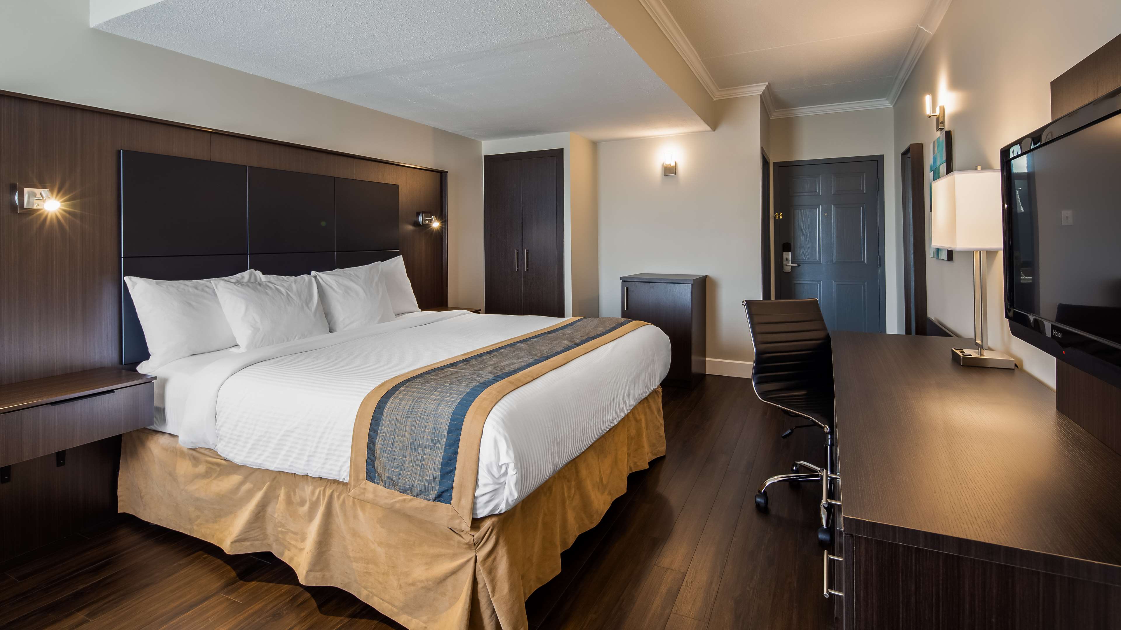 Best Western Laval-Montreal in Laval: King room