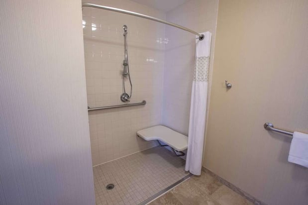 Images Hampton Inn & Suites Tilton