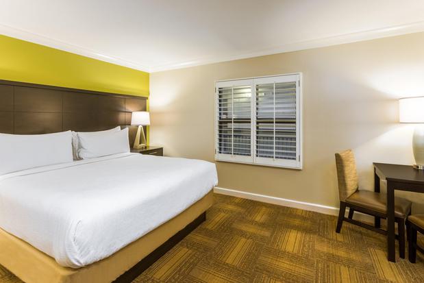 Images Staybridge Suites Savannah Historic District, an IHG Hotel