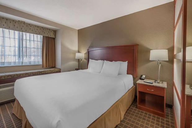 Images Best Western Plus Peak Vista Inn & Suites