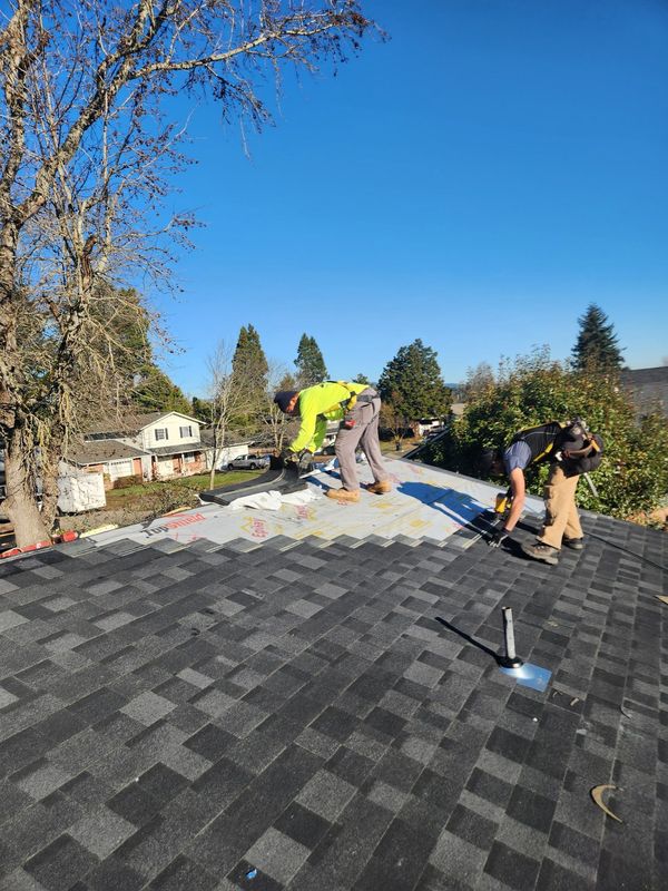 TopTier Roofing & Build LLC Image