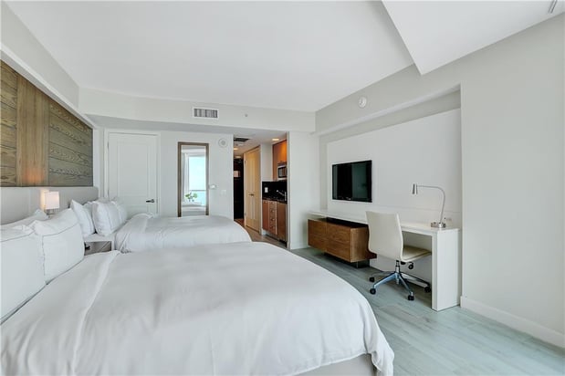 Images Beach House Fort Lauderdale, a Hilton Resort