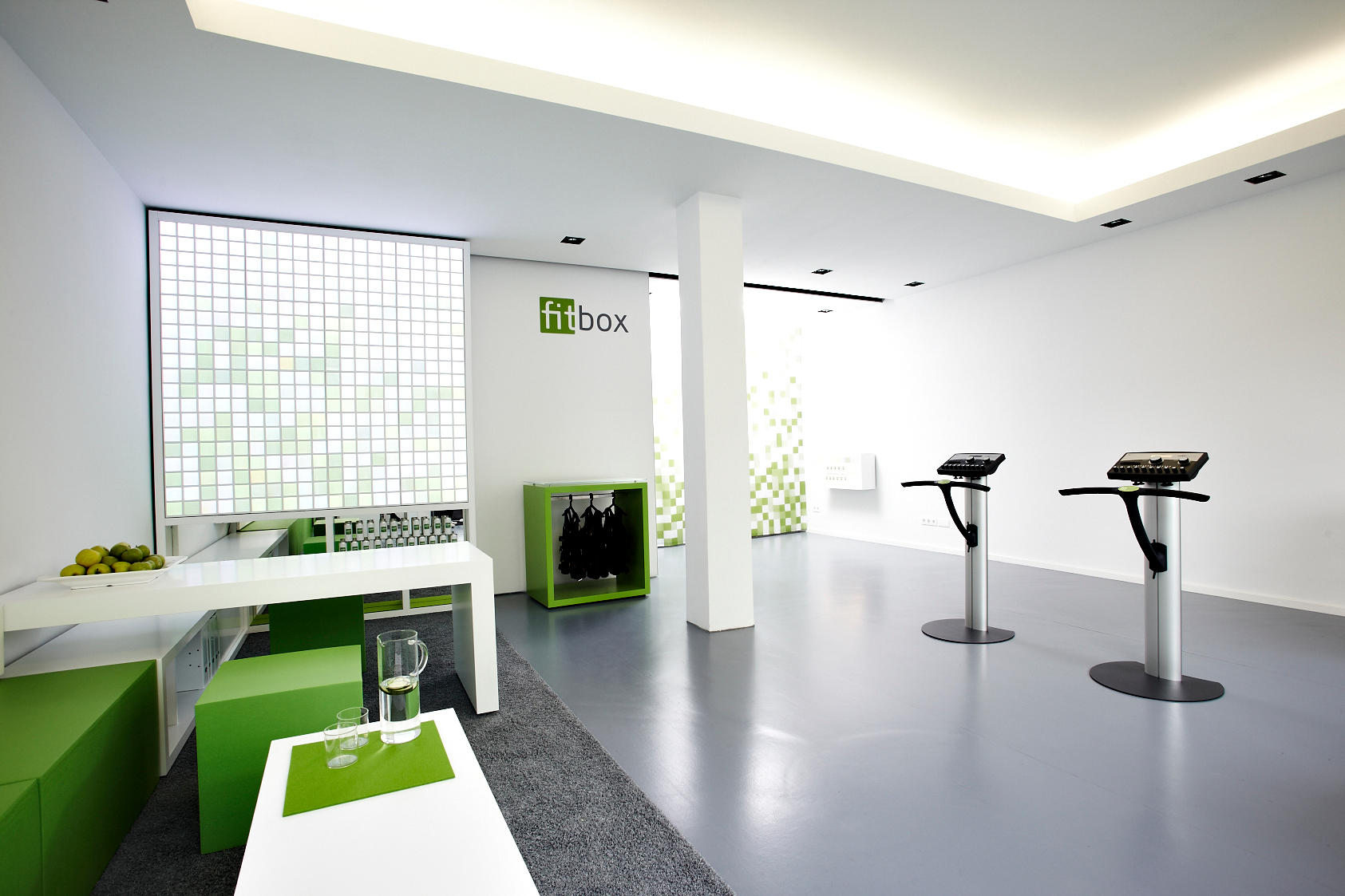 EMS Fitnessstudio fitbox München Pasing, Bodenseestraße 15 in München Pasing