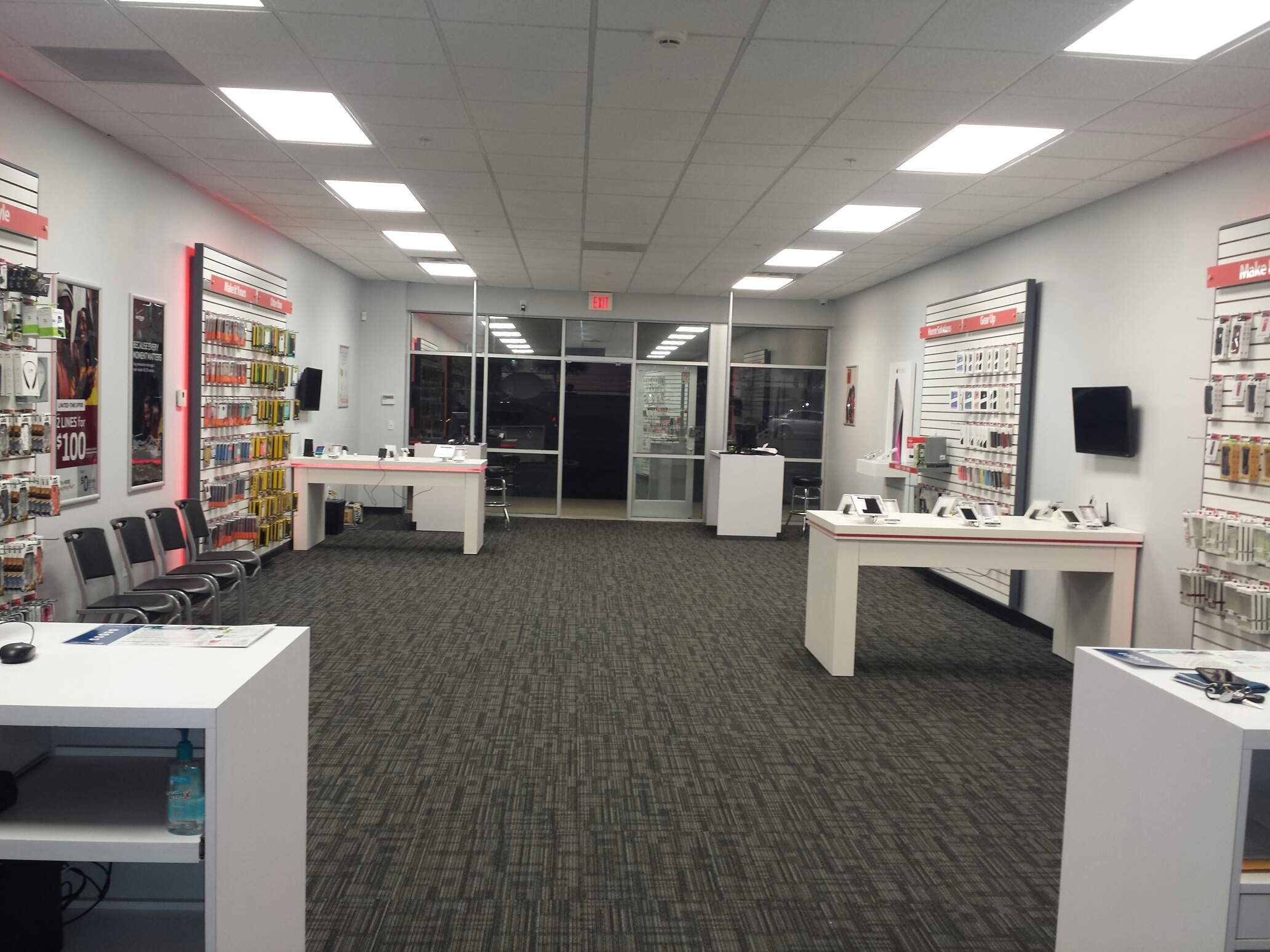 Verizon Authorized Retailer – GoWireless Photo