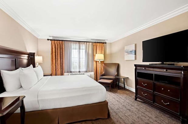 Images Best Western Ontario Mills Mall