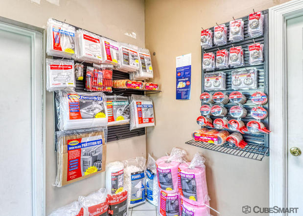 Images CubeSmart Self Storage