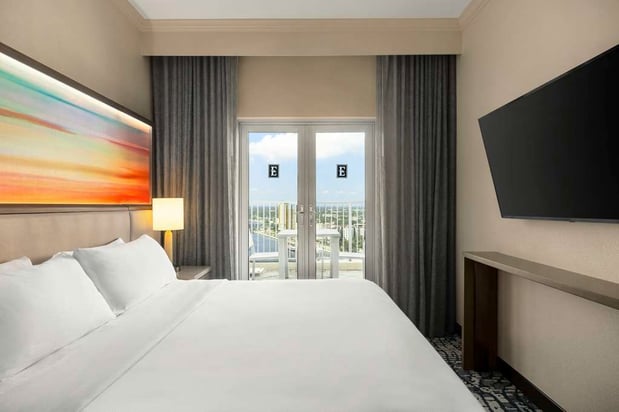 Images Embassy Suites by Hilton Tampa Downtown Convention Center