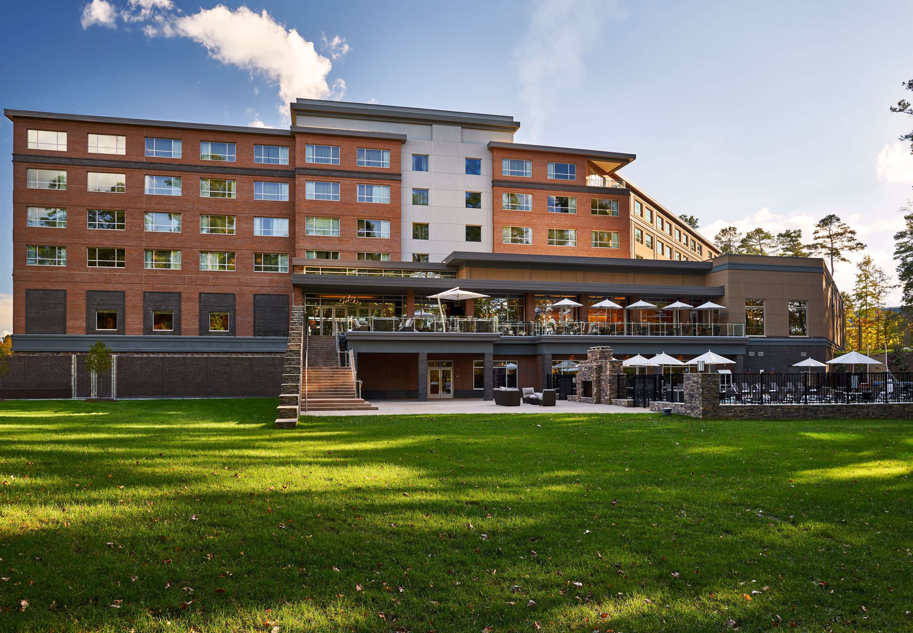 The Stateview Hotel, Autograph Collection