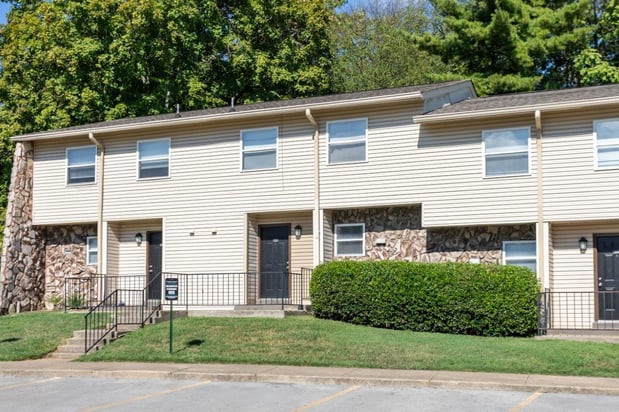 Images The Residences at Stonebrook Apartment Homes