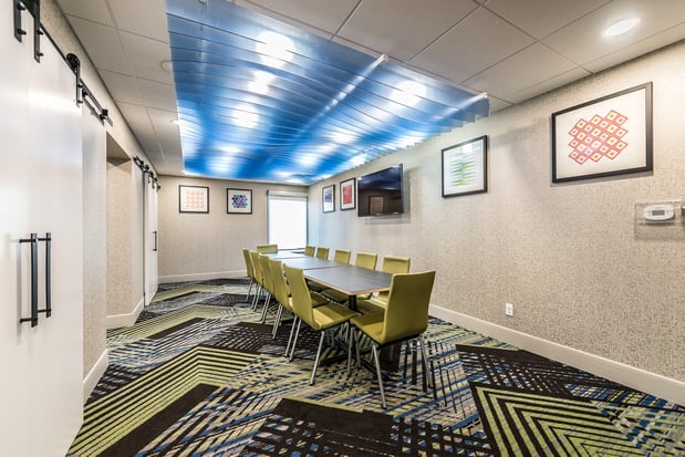 Images Holiday Inn Express Flint-Campus Area by IHG