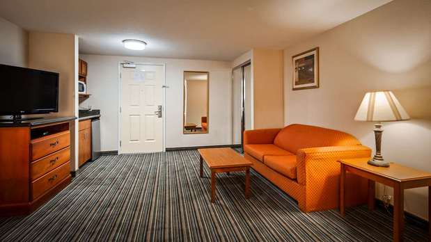 Images Best Western Plus Twin View Inn & Suites