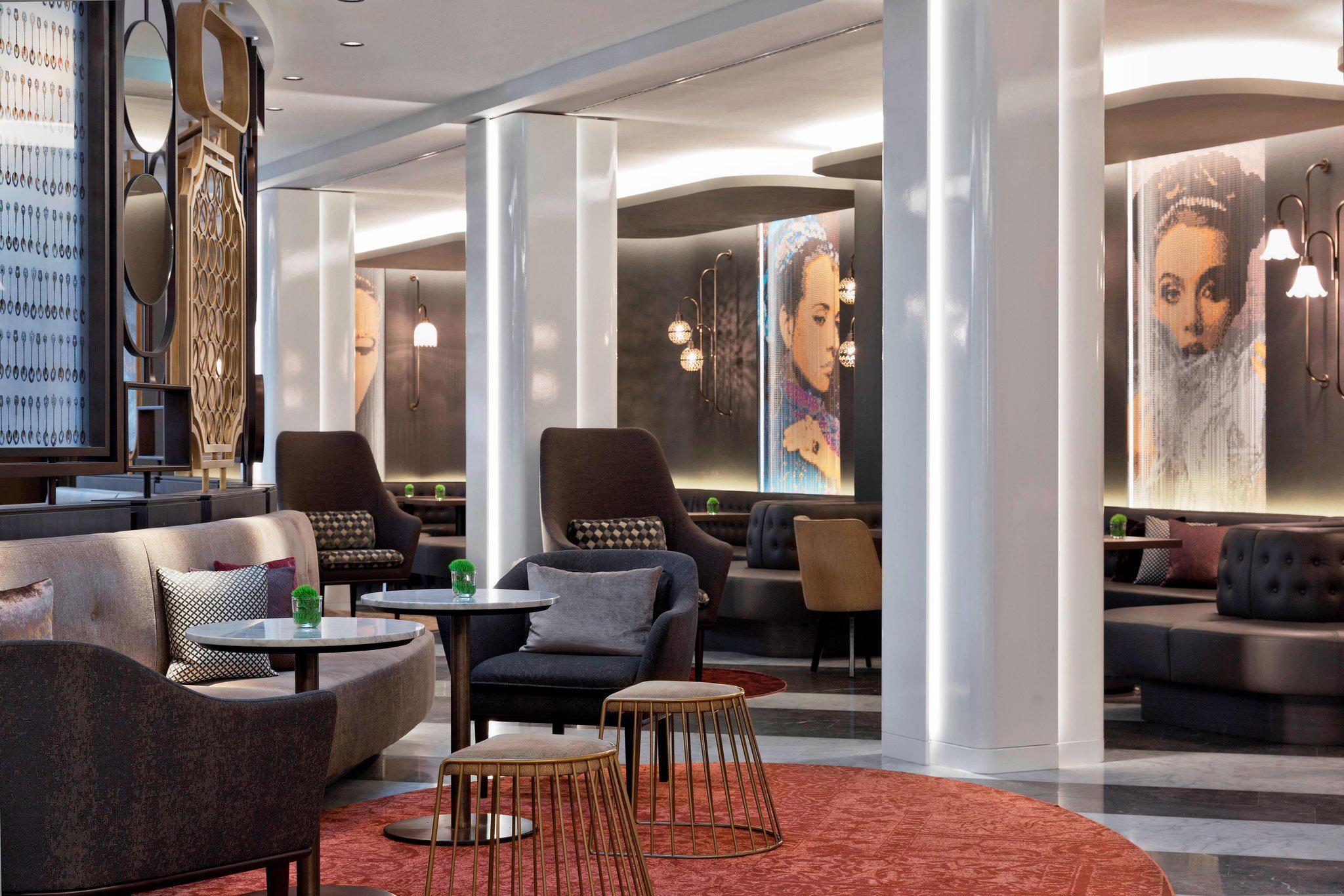 Renaissance Wien Hotel, Linke Wienzeile/Ullmannstrasse 71 in Vienna