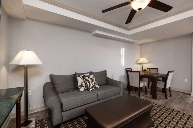 Images Inn at The Colonnade Baltimore - a DoubleTree by Hilton Hotel