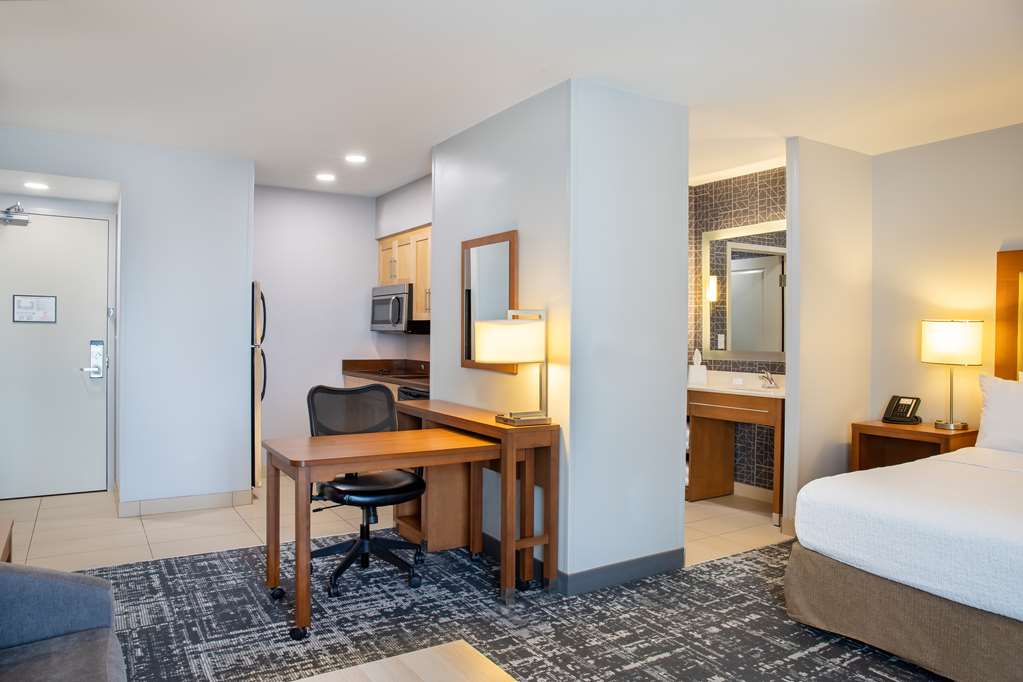 Images Homewood Suites by Hilton Winnipeg Airport-Polo Park, MB