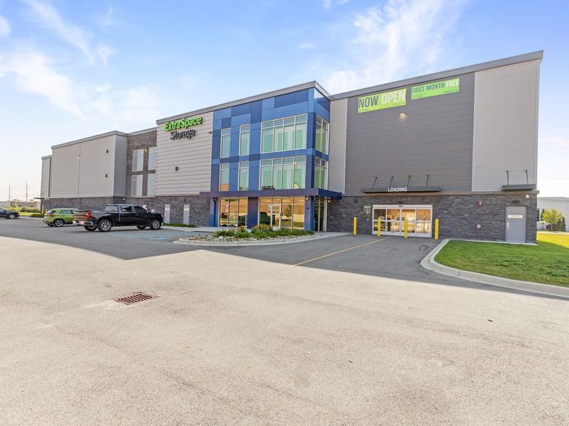 Beauty Image - Extra Space Storage at 50801 Executive Dr, Macomb, MI 48044