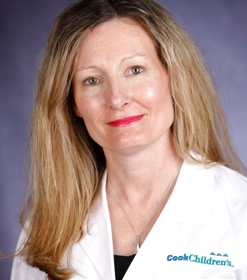 Headshot of Dr. Stephanie Sumner