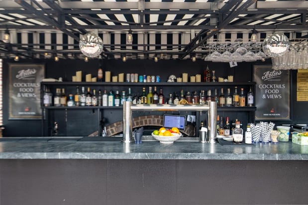 Images Artie's Backroom & Rooftop