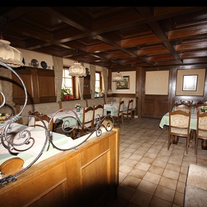 Familie Karl Reinöhl, Vordere Straße 43 in Bissingen an der Teck