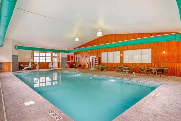 Images Best Western Plus Crossroads Inn & Suites
