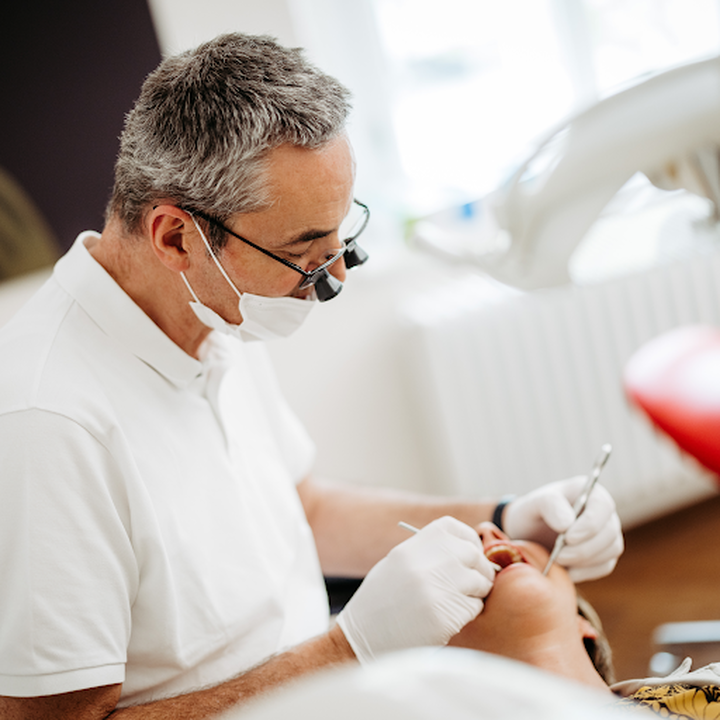 DDr. Helmut Falch Zahnarztpraxis, Kirchenstraße 13 in Purgstall An Der Erlauf