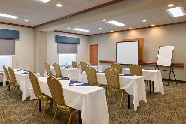 Images Hampton Inn & Suites Providence/Smithfield